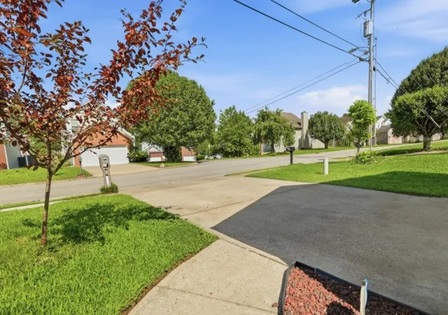 Photo 3 of Single family home for sale at 4244 Chesney Glen Dr, Hermitage, TN 37076 | MLS# 3285601 | Listing updated on 2026-09-30