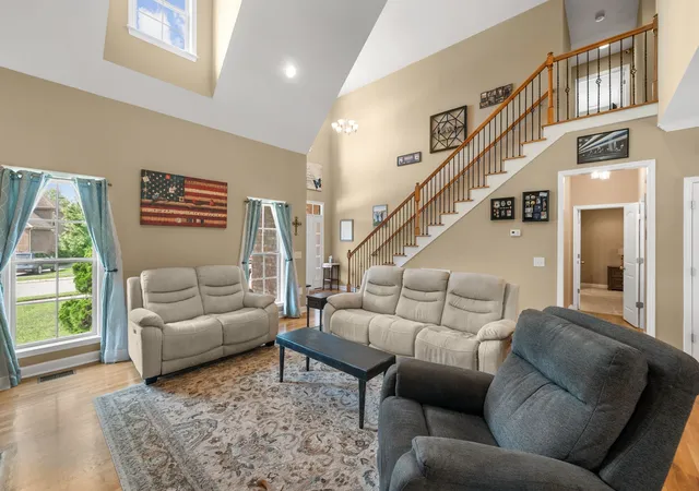 Photo 3 of Single family home for sale at 8025 Ragusa Cir, Spring Hill, TN 37174 | MLS# 3270727 | Listing updated on 2026-08-28