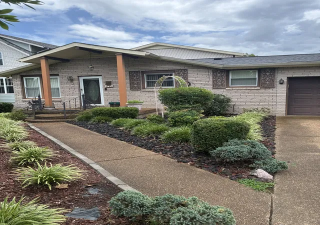 1st image of 1704 15th Ave S, Nashville, TN 37212 | MLS# 3278668
