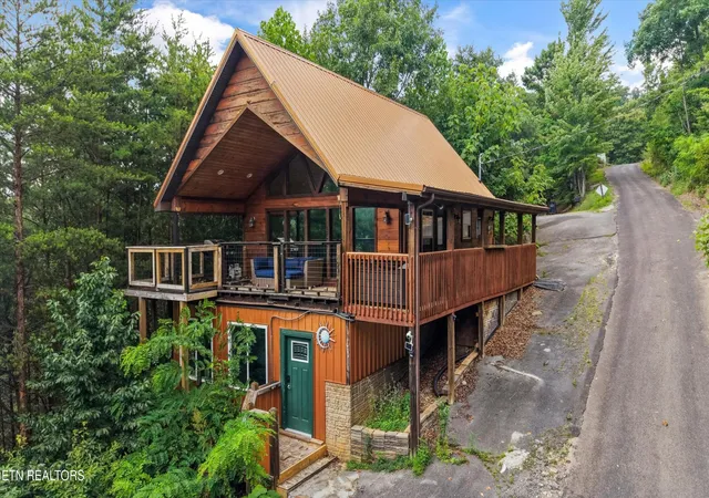 Photo 1 of Single family home for sale at 2624 Blanket Mountain Way, Sevierville, TN 37862 | MLS# 3271020 | Listing updated on 2026-08-20