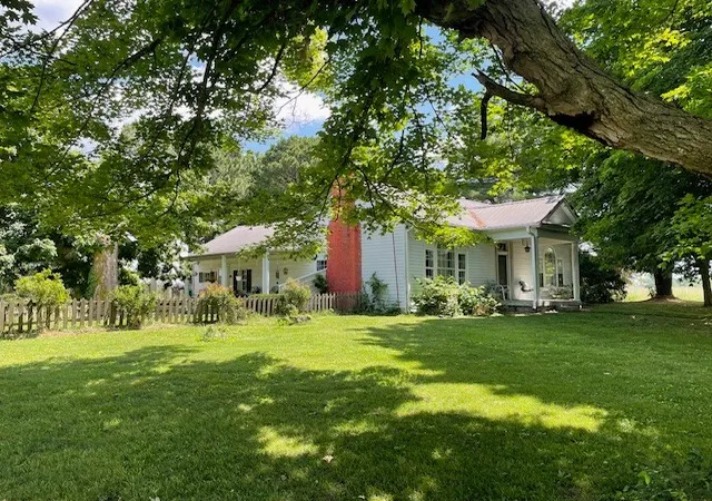 1st image of 15042 Owens Chapel Rd, White House, TN 37188 | MLS# 3319291