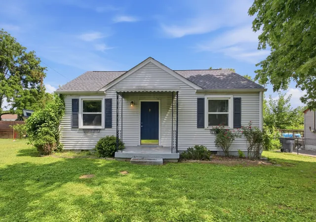 Photo 1 of Single family home for sale at 62 Peachtree St, Nashville, TN 37210 | MLS# 3271997 | Listing updated on 2026-09-05