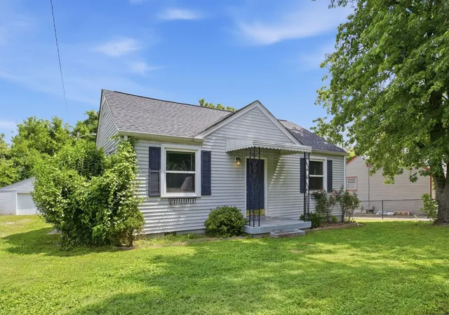 Photo 2 of Single family home for sale at 62 Peachtree St, Nashville, TN 37210 | MLS# 3271997 | Listing updated on 2026-09-05