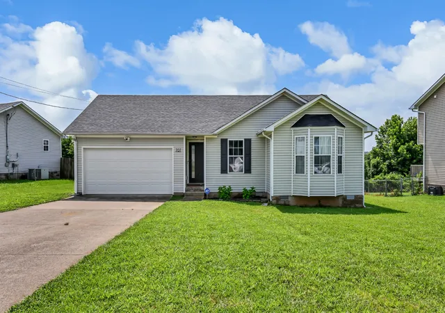 Homes for sale in Oak Grove, KY | 707 Shetland Dr, Oak Grove, KY 42262 | MLS# 3276730