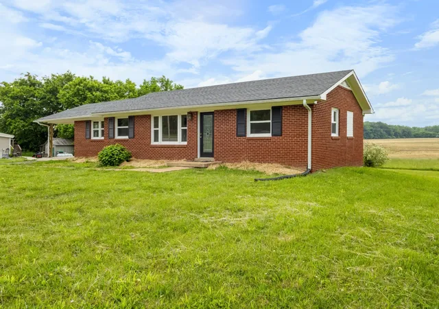 2nd image of 3070 Dover Rd, Woodlawn, TN 37191 | MLS# 3271961