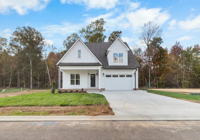 Photo 3 of Single family home for sale at 1457 Sango Cmns Way, Clarksville, TN 37043 | MLS# 3271960 | Listing updated on 2026-08-20