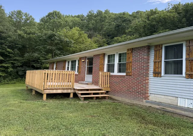 1st image of 2625 Wartrace Hwy, Whitleyville, TN 38588 | MLS# 3272152