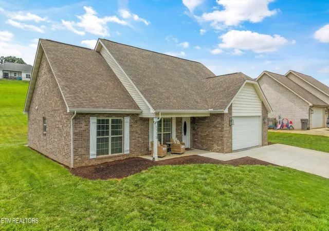 3rd image of 5715 Nails Creek Rd, Maryville, TN 37804 | MLS# 3271986