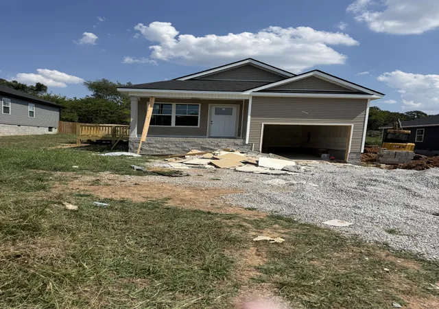 Photo 2 of Single family home for sale at 122 Alabama Ave, Oak Grove, KY 42262 | MLS# 3272006 | Listing updated on 2026-09-29