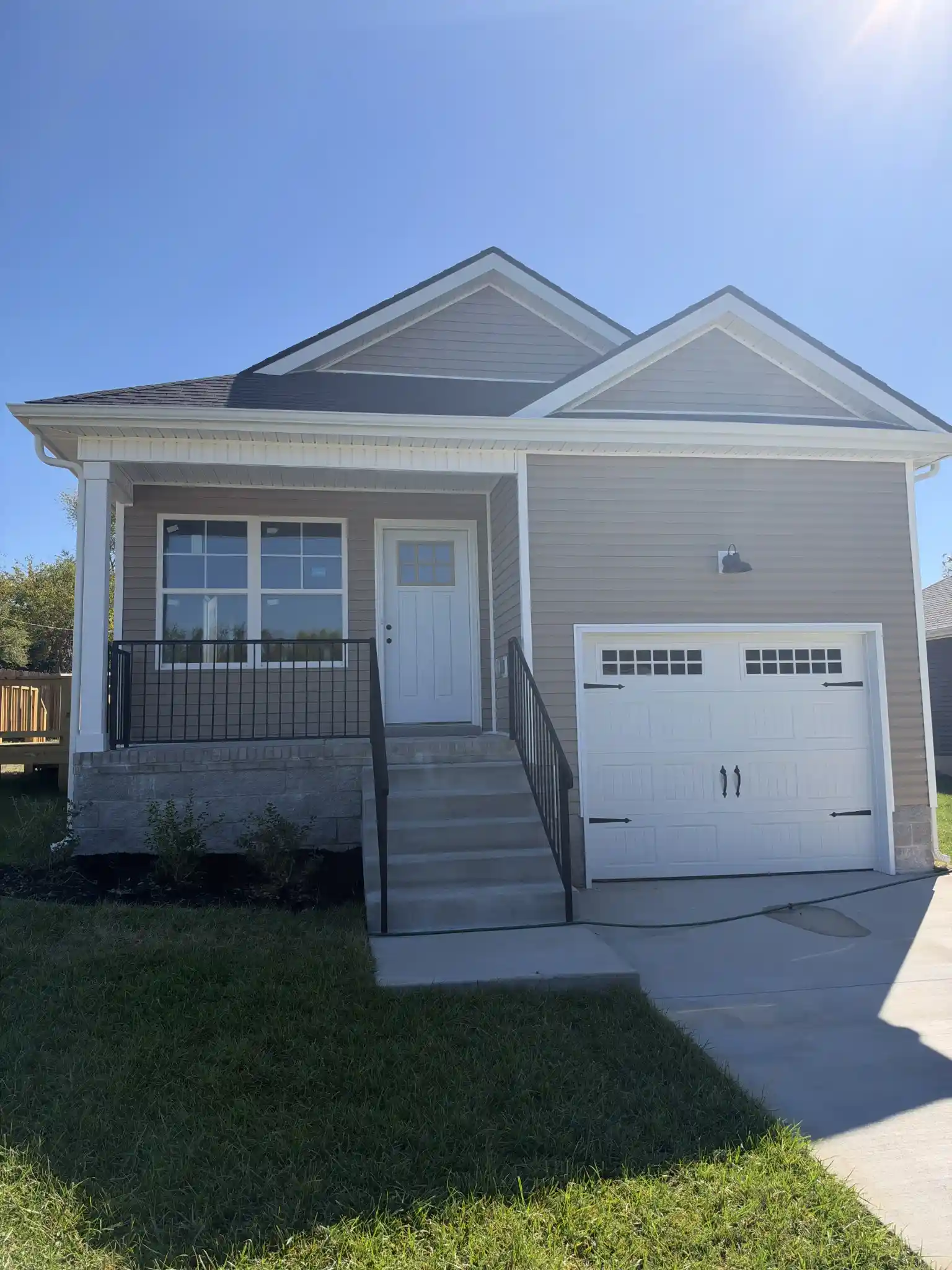 Photo 3 of Single family home for sale at 122 Alabama Ave, Oak Grove, KY 42262 | MLS# 3272006 | Listing updated on 2026-10-15