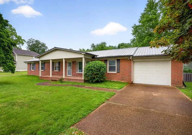 2nd image of 1115 Patrick St, Cookeville, TN 38501 | MLS# 3272046