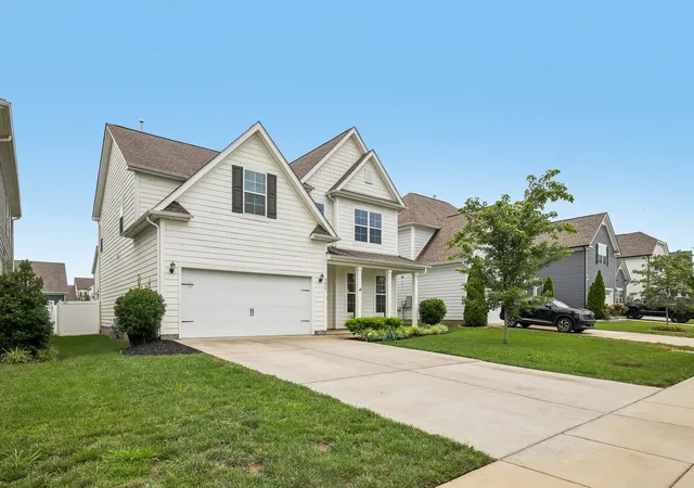 Photo 3 of Single family home for sale at 5627 Heirloom Dr, Murfreesboro, TN 37129 | MLS# 3272171 | Listing updated on 2026-10-13