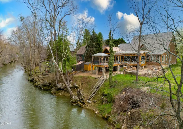 1st image of 1956 Pittman Center Road, Sevierville, TN 37876 | MLS# 3272047