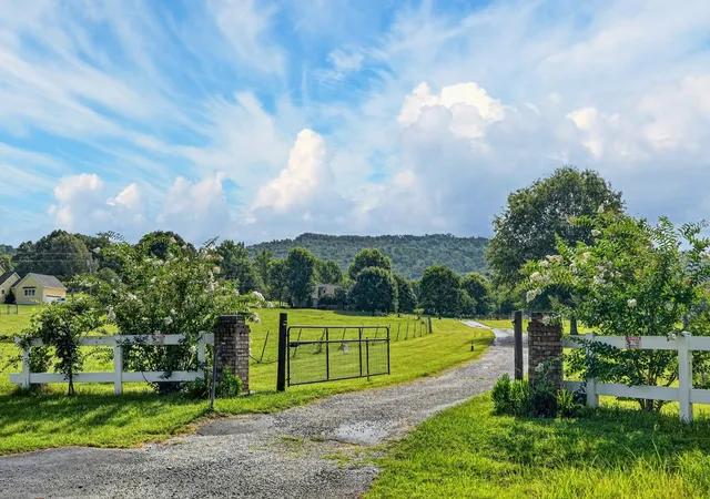 2nd image of 1377 Chestnut Grove Rd, Morrison, TN 37357 | MLS# 3276592