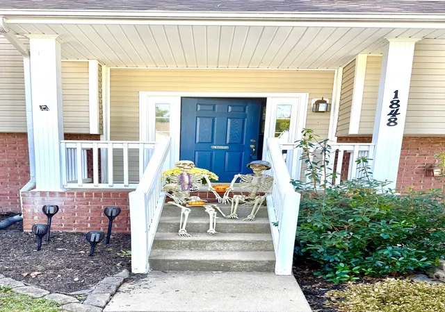 Single family home for sale at 1848 Kaitlyn Virginia Ct, Clarksville, TN 37042 | MLS# 3272091