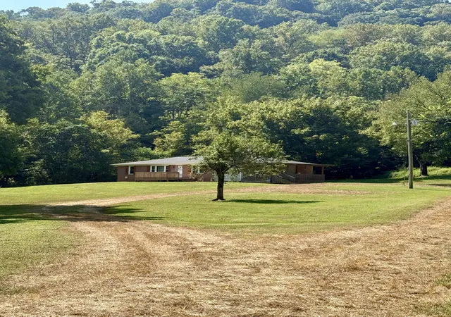 Photo 1 of Single family home for sale at 2625 Wartrace Hwy, Pleasant Shade, TN 37145 | MLS# 3272177 | Listing updated on 2026-09-06