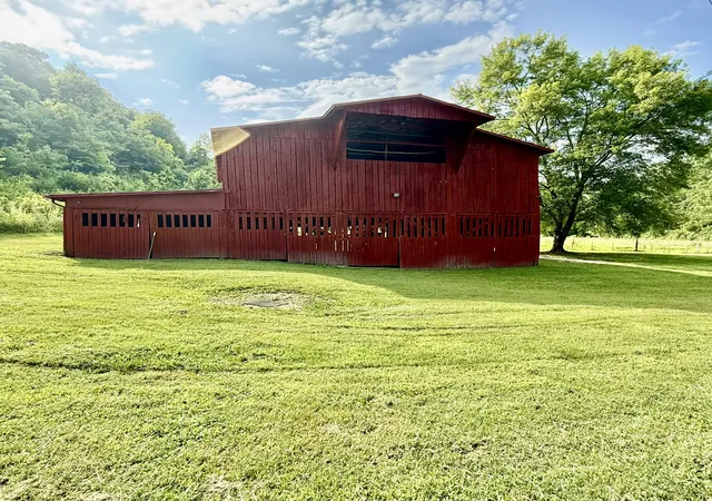 4th image of 2625 Wartrace Hwy, Pleasant Shade, TN 37145 | MLS# 3272177