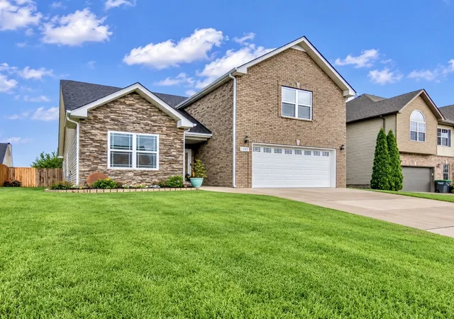Photo 1 of Single family home for sale at 1907 Sunset Meadows Way, Clarksville, TN 37042 | MLS# 3272135 | Listing updated on 2026-10-17