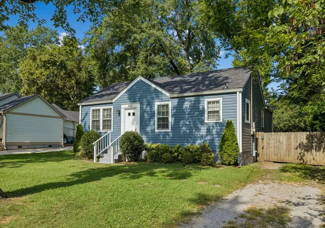 Photo 3 of Single family home for sale at 1032 Horseshoe Dr, Nashville, TN 37216 | MLS# 3514850 | Listing updated on 2026-09-02
