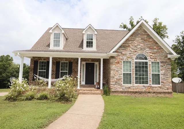 2nd image of 101 Brook Hollow Ct, Bon Aqua, TN 37025 | MLS# 3272293