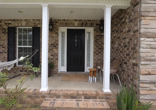 3rd image of 101 Brook Hollow Ct, Bon Aqua, TN 37025 | MLS# 3272293