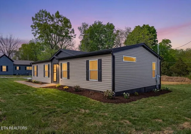1st image of 9 Hamilton Ave, Englewood, TN 37329 | MLS# 3272190
