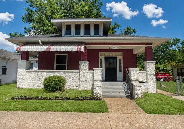 Homes for sale in Chattanooga, TN | 1815 Citico Ave, Chattanooga, TN 37404 | MLS# 3272208