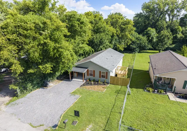 Photo 1 of Single family home for sale at 2513 Delk Ave, Nashville, TN 37208 | MLS# 3272236 | Listing updated on 2026-08-15