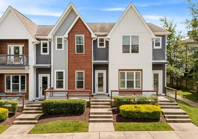 Photo 1 of Townhouse for sale at 672 James Ave, Nashville, TN 37209 | MLS# 3272241 | Listing updated on 2026-08-21
