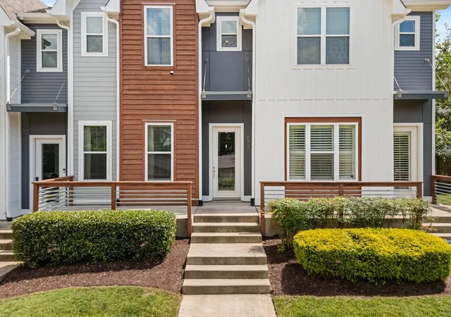Photo 2 of Townhouse for sale at 672 James Ave, Nashville, TN 37209 | MLS# 3272241 | Listing updated on 2026-08-21