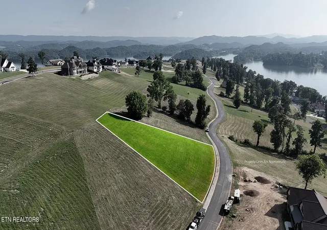 2nd image of 2429 Starboard Crest Rd, Morristown, TN 37814 | MLS# 3272243