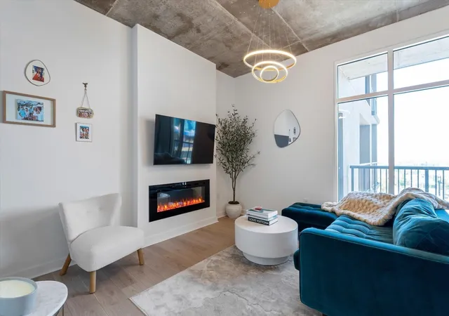 1st image of 1510 Demonbreun St #807, Nashville, TN 37203 | MLS# 3272272