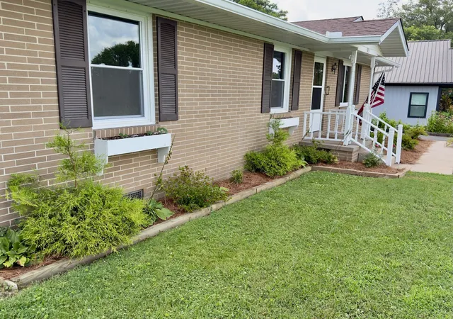 Homes for sale in Woodbury, TN | 925 Old Mcminnville Rd, Woodbury, TN 37190 | MLS# 3276544