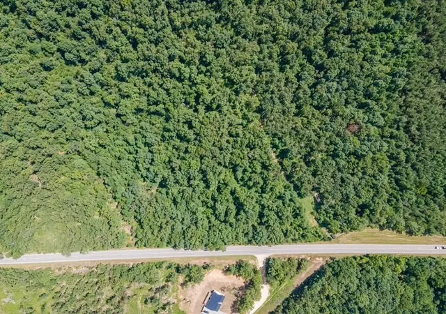 5th image of 1757 Linden Hwy, Hohenwald, TN 38462 | MLS# 3272289