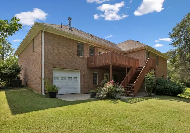 Homes for sale in Fayetteville, TN | 909 Greenview Dr, Fayetteville, TN 37334 | MLS# 3272368