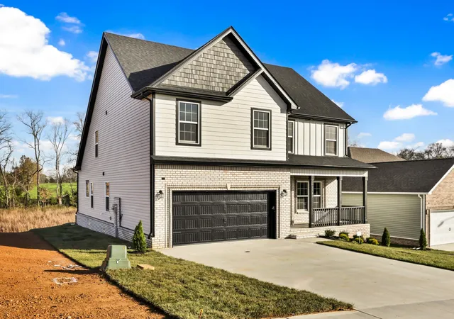 Photo 3 of Single family home for sale at 1165 Mourning Cloak Dr, Clarksville, TN 37043 | MLS# 3282606 | Listing updated on 2026-09-13
