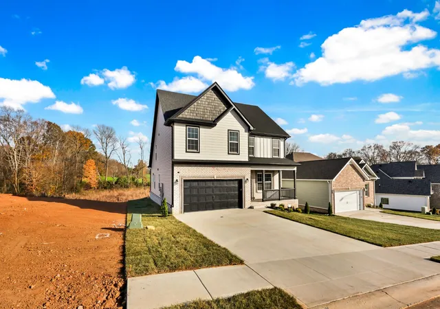 Photo 3 of Single family home for sale at 1165 Mourning Cloak Dr, Clarksville, TN 37043 | MLS# 3282606 | Listing updated on 2026-09-13