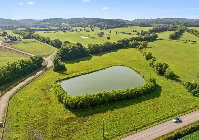 Photo 3 of Single family home for sale at 1234 Polk Ln, Columbia, TN 38401 | MLS# 3278611 | Listing updated on 2026-09-15
