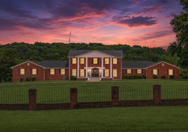 Homes for sale in Fayetteville, TN | 45 Boning Rd, Fayetteville, TN 37334 | MLS# 3272357