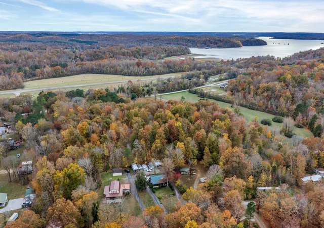 Photo 1 of Single family home for sale at 85 Lakeview Ln, Stewart, TN 37175 | MLS# 3272378 | Listing updated on 2026-10-21