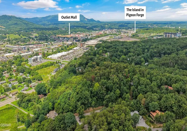 3rd image of 623 Iron Mountain Road, Pigeon Forge, TN 37863 | MLS# 3298243