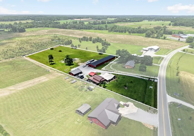 72nd image of 14706 Old Kentucky Rd, Walling, TN 38587 | MLS# 3272426