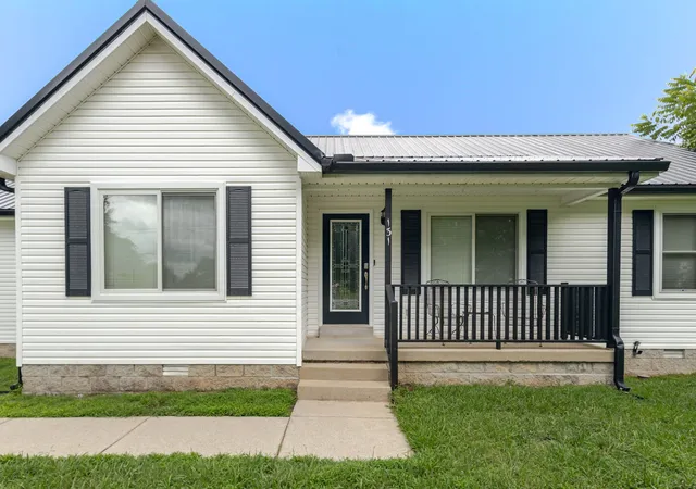 3rd image of 131 Avalon Dr, Shelbyville, TN 37160 | MLS# 3280767