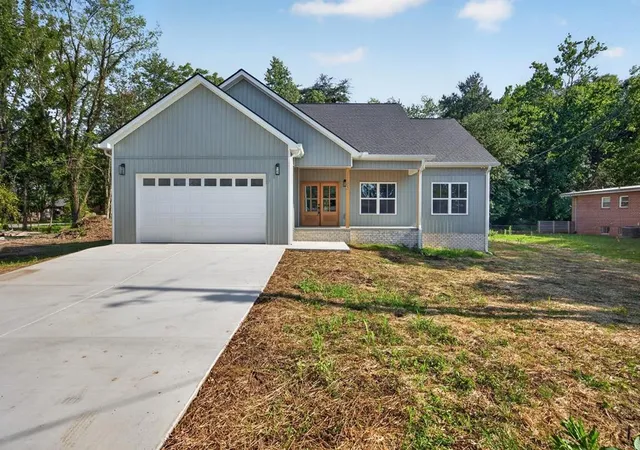 1st image of 1135 Dowell St, Cookeville, TN 38501 | MLS# 3272440