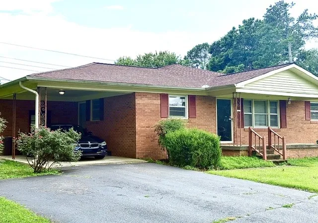 Homes for sale in Fayetteville, TN | 10 Benson Cir, Fayetteville, TN 37334 | MLS# 3276559