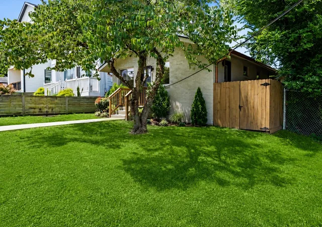 3rd image of 805 25Th Ave N, Nashville, TN 37208 | MLS# 3276562