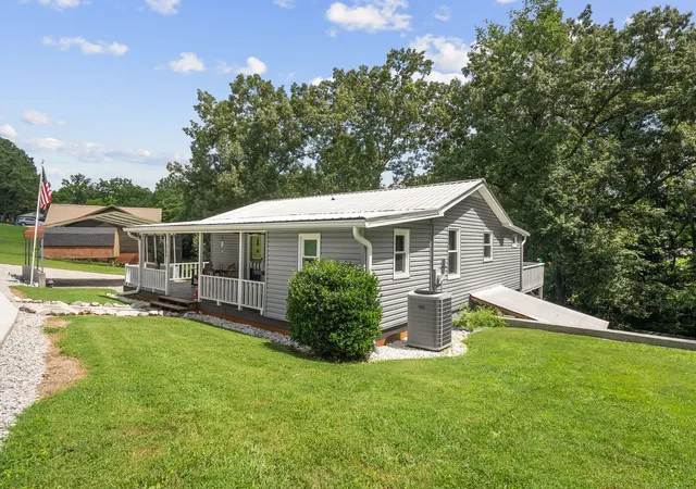 3rd image of 924 Cline Ridge Rd, Winchester, TN 37398 | MLS# 3305167