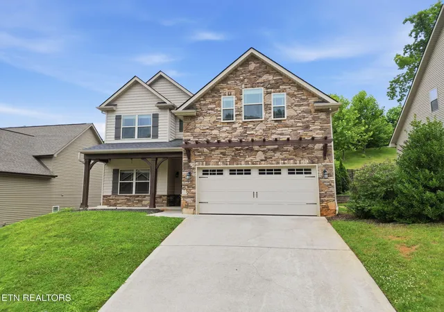 2nd image of 1230 Peake Ln, Knoxville, TN 37922 | MLS# 3317270