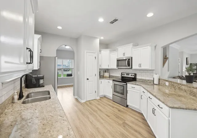 Photo 3 of Single family home for sale at 1028 Solomon Ln, Spring Hill, TN 37174 | MLS# 3335878 | Listing updated on 2026-10-08
