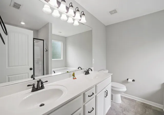Photo 4 of Single family home for sale at 1028 Solomon Ln, Spring Hill, TN 37174 | MLS# 3335878 | Listing updated on 2026-10-08